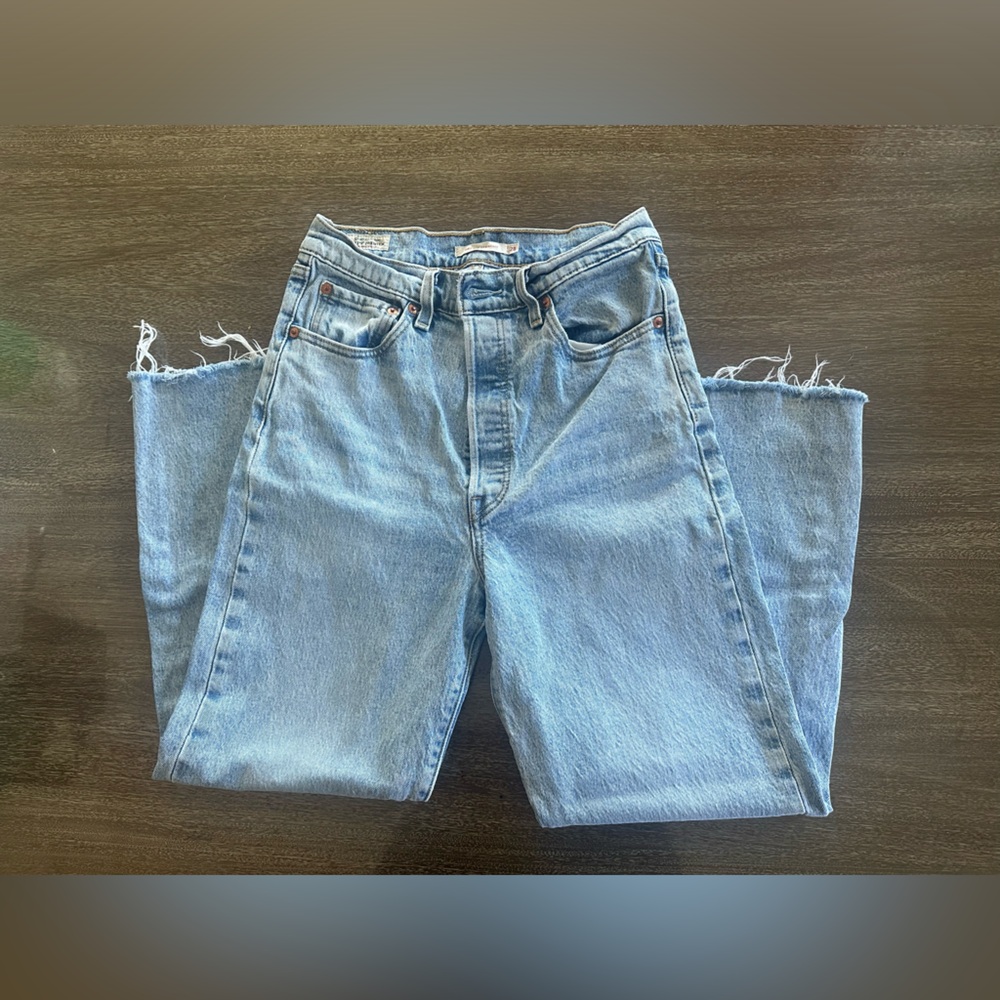 Levi’s Ribcage Straight High Waist Size 28